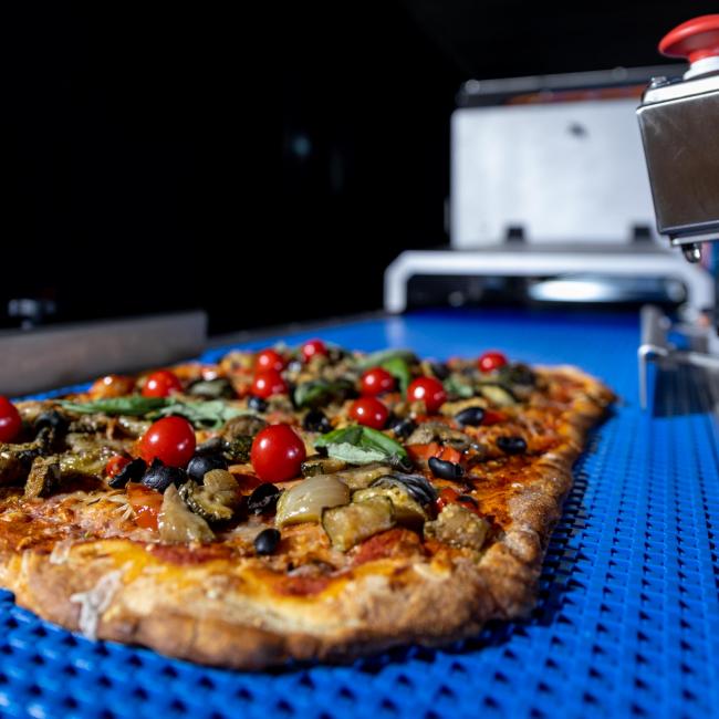 Pizza Cutting Machine