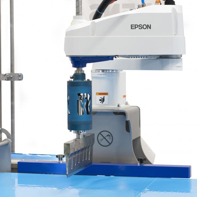 industrial-cutting-machine-for-cake-ultrasonic-cutting